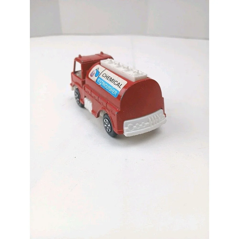 Vintage 1970 Tootsie Toy Chemical Extinguisher Truck Red Metal & Plastic